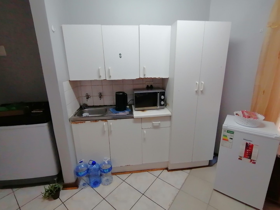 1 Bedroom Property for Sale in Willows Free State
